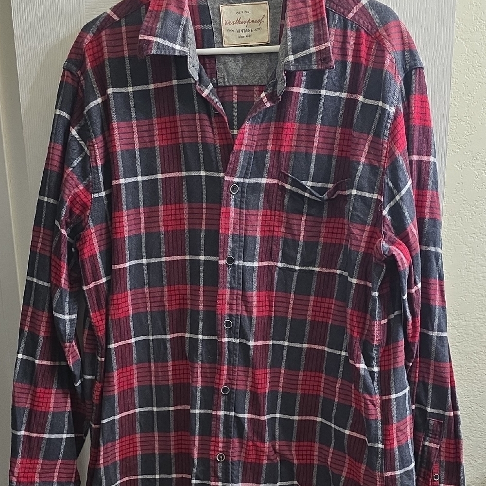 Weatherproof Plaid Button-Down Shirt in Red and Black Size XL